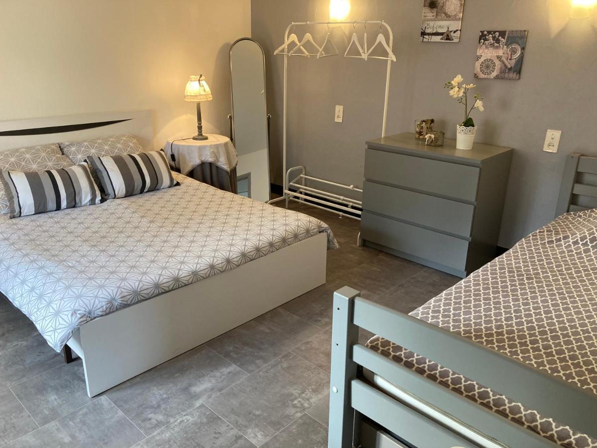 Le Beffroi Bed and Breakfast Μιλό Δωμάτιο φωτογραφία